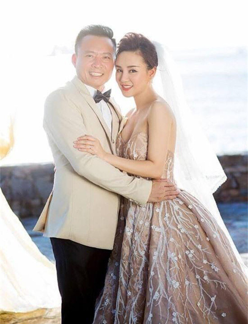 Vy Oanh phơi bày con người thật của chồng đại gia sau nhiều năm chung sống - Ảnh 1