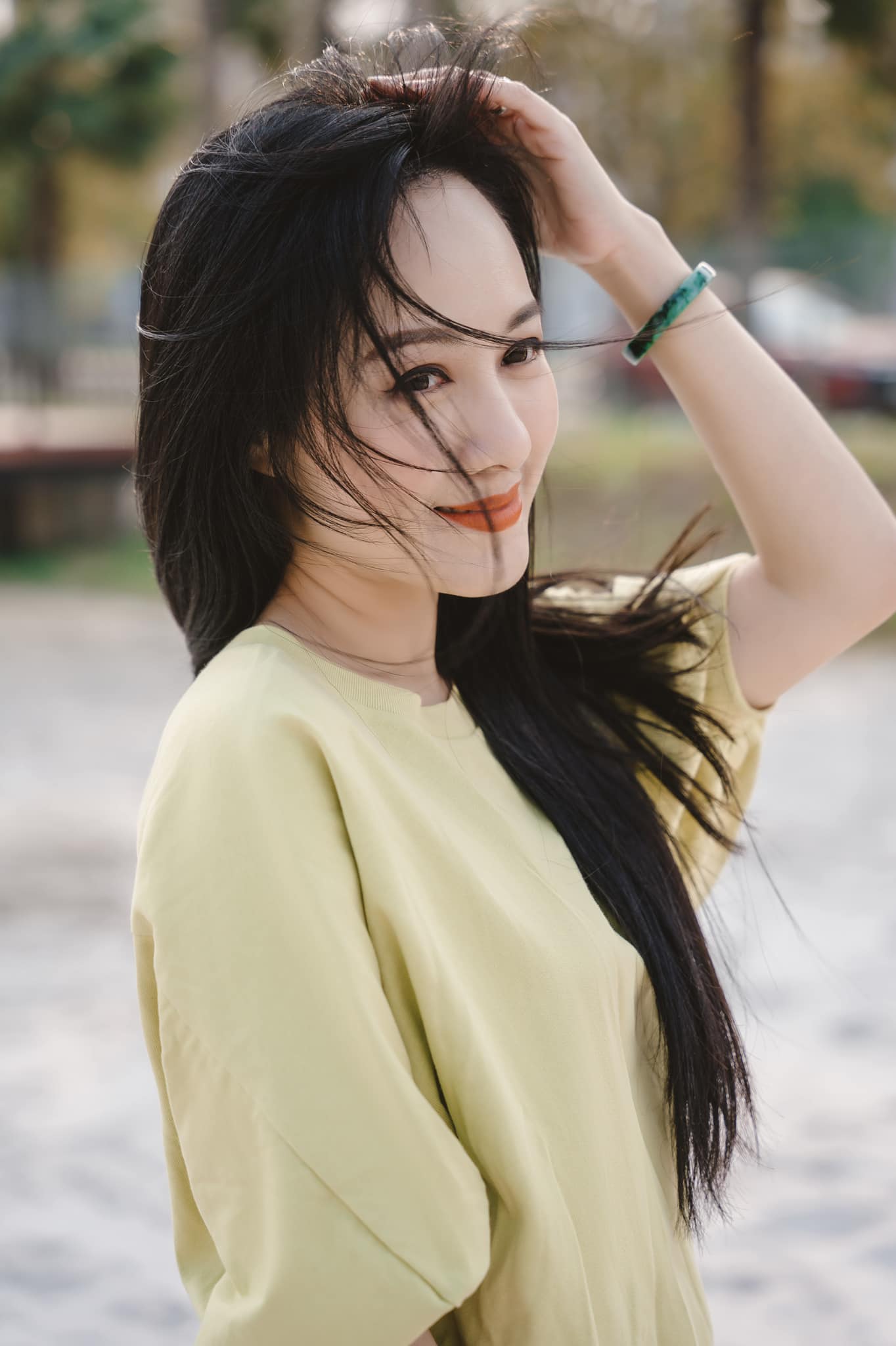 Nhan sắc thăng hạng của BTV Hoài Anh sau thời gian rời Thời sự 19h của VTV. Ảnh internet Nhan sắc thăng hạng của BTV Hoài Anh sau thời gian rời Thời sự 19h của VTV. Ảnh internet