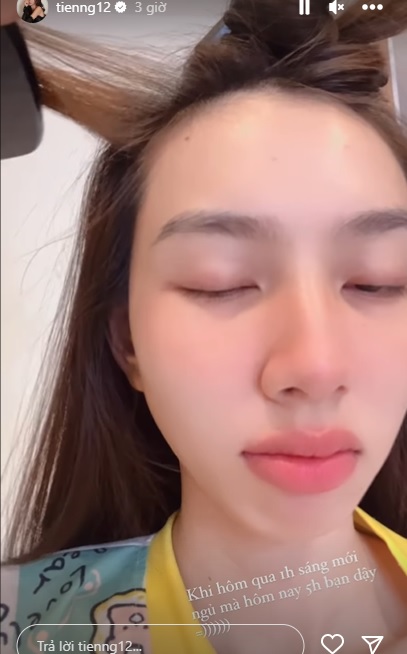 Hoa hậu Thùy Tiên khoe mặt mộc để lộ dấu hiệu mệt mỏi, thiếu ngủ khiến fan lo lắng. Ảnh internet