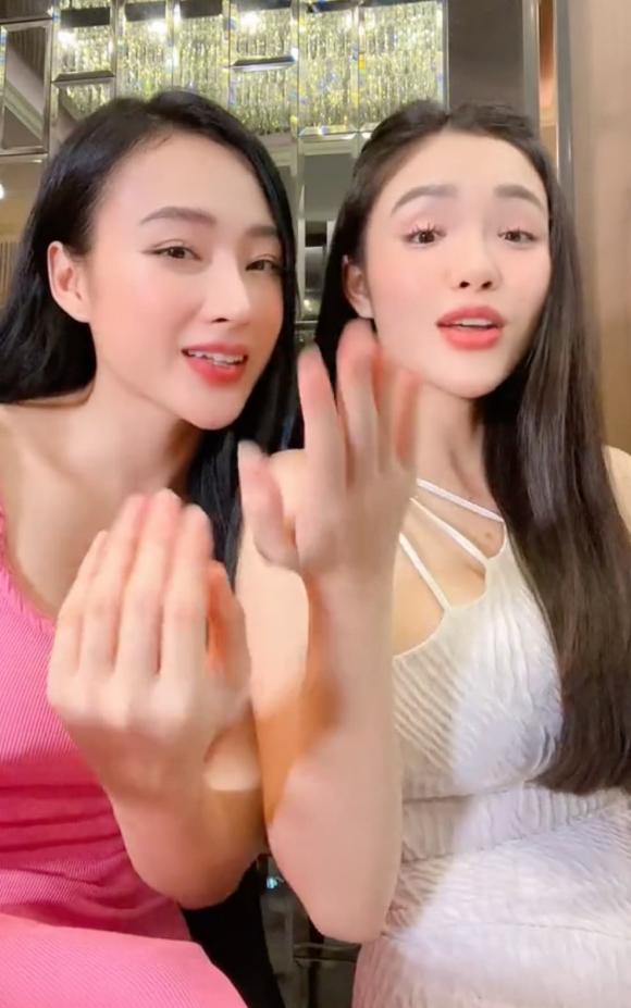 Cả hai đều xinh đẹp một chín một mười. Ảnh internet Cả hai đều xinh đẹp một chín một mười. Ảnh internet