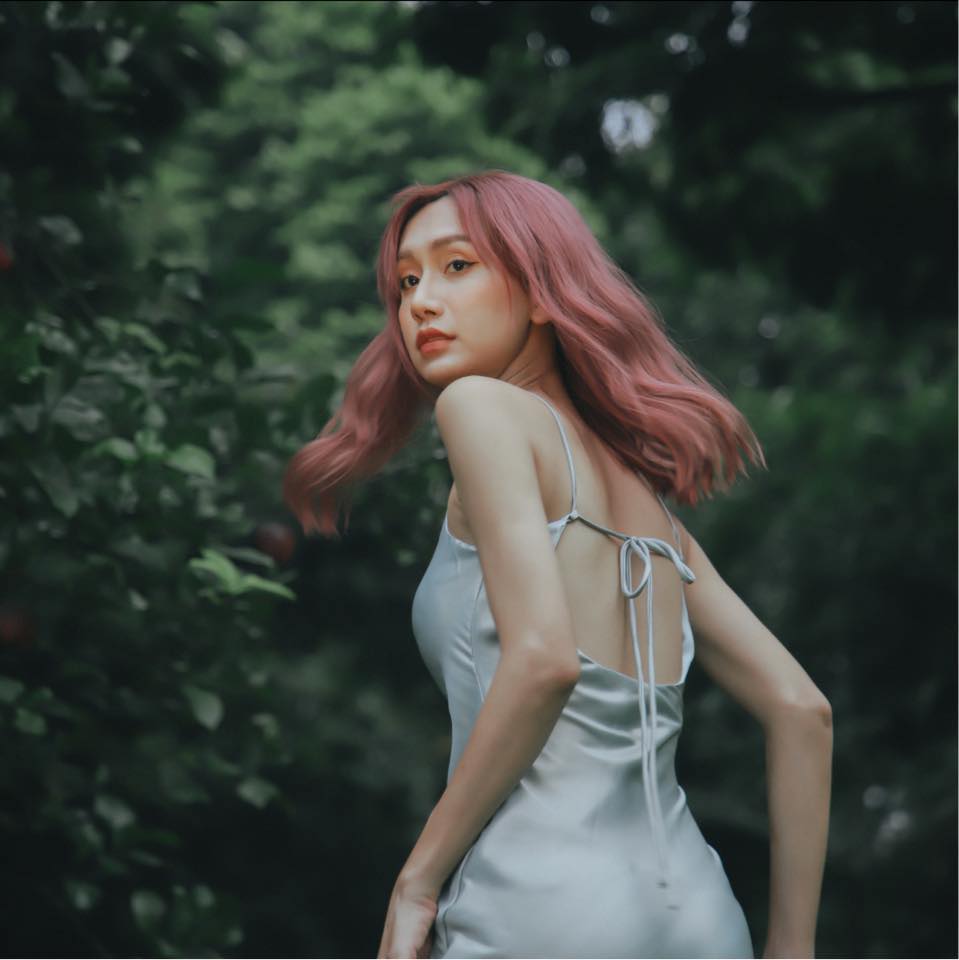 Dốc hết tiền để làm 'con gái xịn', Lynk Lee chật vật mưu sinh, nếu không thể hát sẽ livestream bán hàng - Ảnh 3 Dốc hết tiền để làm 'con gái xịn', Lynk Lee chật vật mưu sinh, nếu không thể hát sẽ livestream bán hàng - Ảnh 3