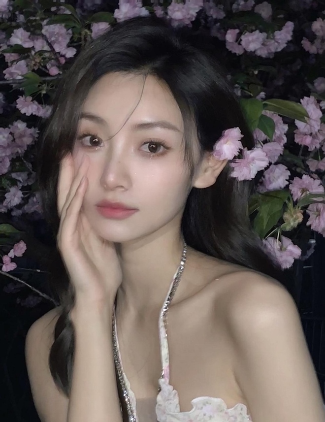 Nhan sắc đời thường xinh đẹp của nữ MC dẫn bản tin World Cup 2022. Ảnh internet