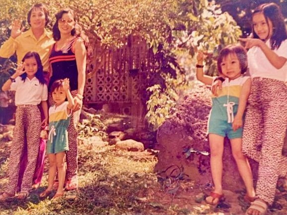 'Biểu tượng nhan sắc Việt' Y Phụng khoe loạt ảnh hiếm khiến CDM trầm trồ - Ảnh 1