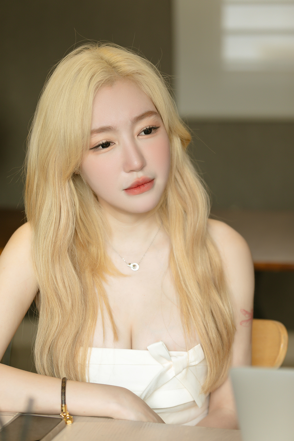 Elly Trần dần lấy lại tinh thần sau cú sốc hôn nhân đổ vỡ. Ảnh internet