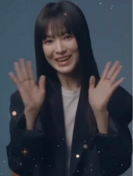 Song Hye Kyo khiến fan khó có thể nhận ra với diện mạo mới này. Ảnh internet Song Hye Kyo khiến fan khó có thể nhận ra với diện mạo mới này. Ảnh internet