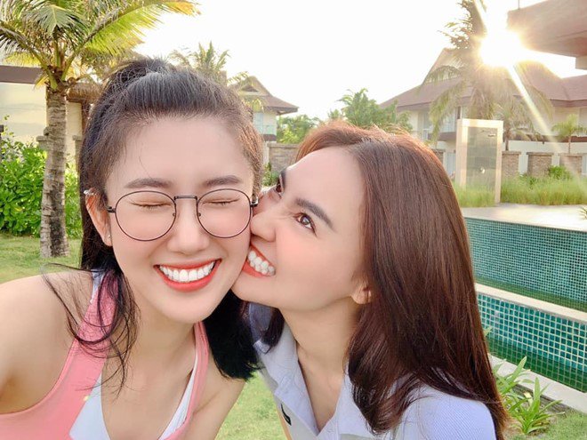 Ninh Dương Lan Ngọc, Thúy Ngân đồng hành cùng nhau trong nhiều game show truyền hình. ẢNh internet Ninh Dương Lan Ngọc, Thúy Ngân đồng hành cùng nhau trong nhiều game show truyền hình. ẢNh internet