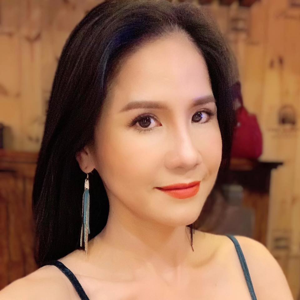 Đào Vân Anh rất thích diện đồ hai dây khoe dáng. Ảnh internet