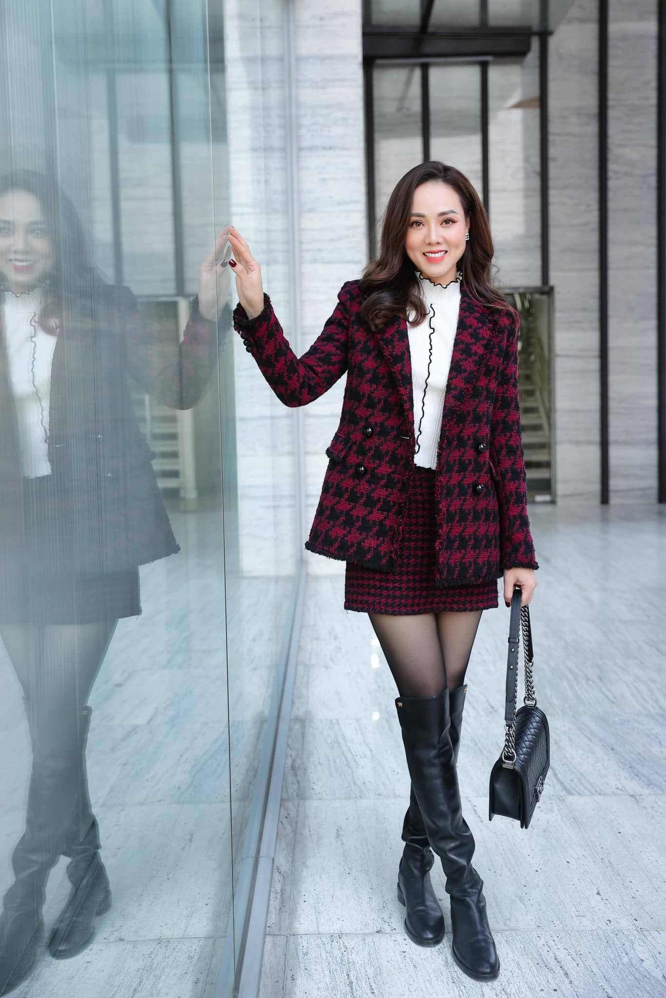 Vợ NSND Công Lý khoe nhan sắc xinh đẹp hậu báo tin vui của chồng. Ảnh internet