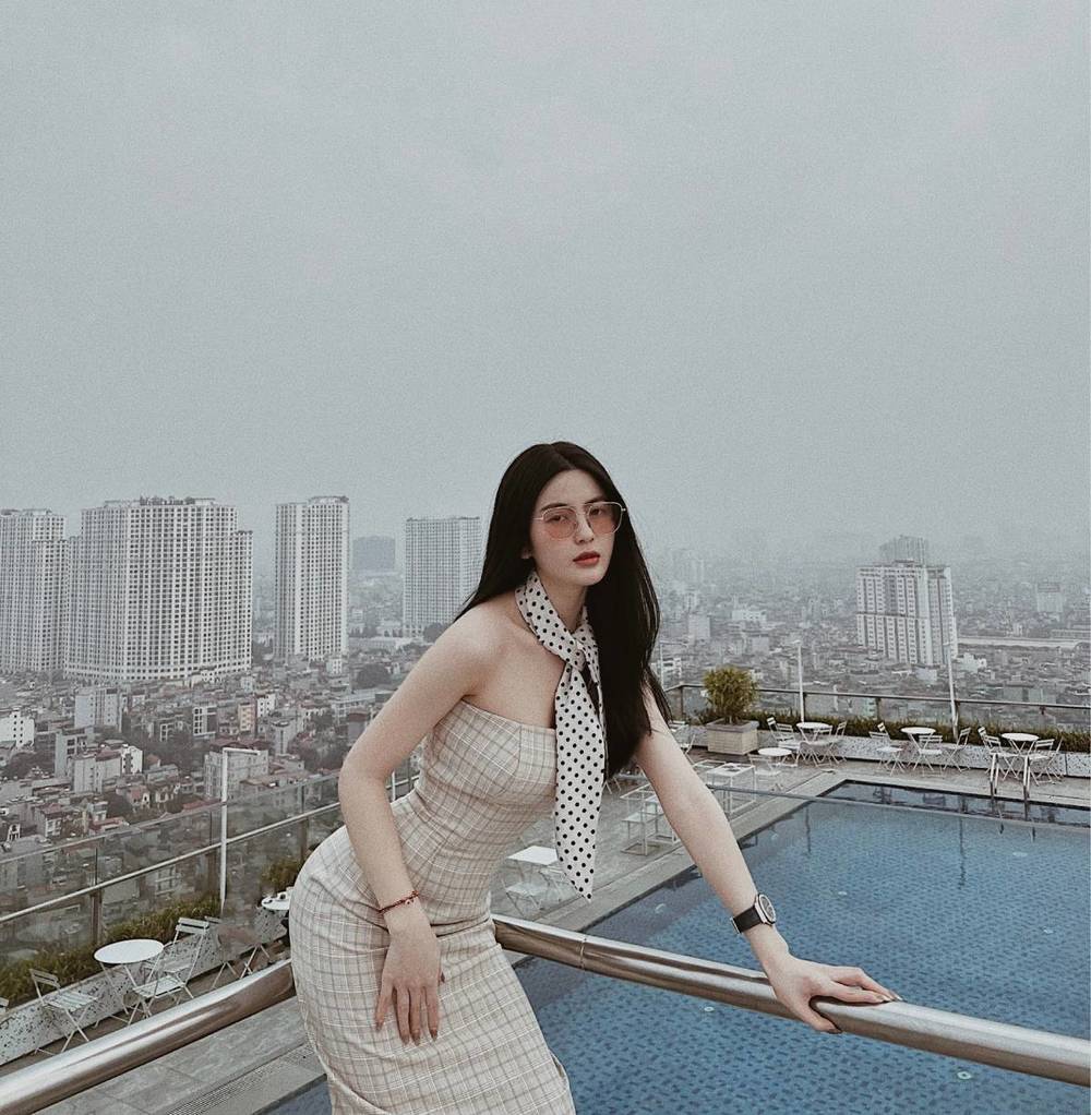 Chu Thanh Huyền cẩn thận che mặt bạn trai, CDM soi ra chi tiết không ai khác là Quang Hải - Ảnh 2