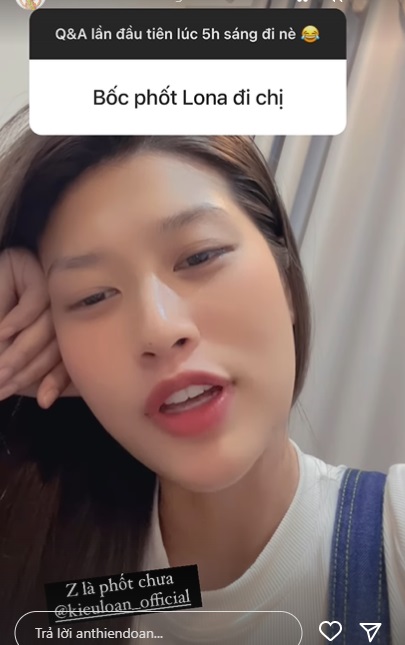 Thiên Ân được nhận xét trẻ hơn khi không trang điểm. Ảnh internet