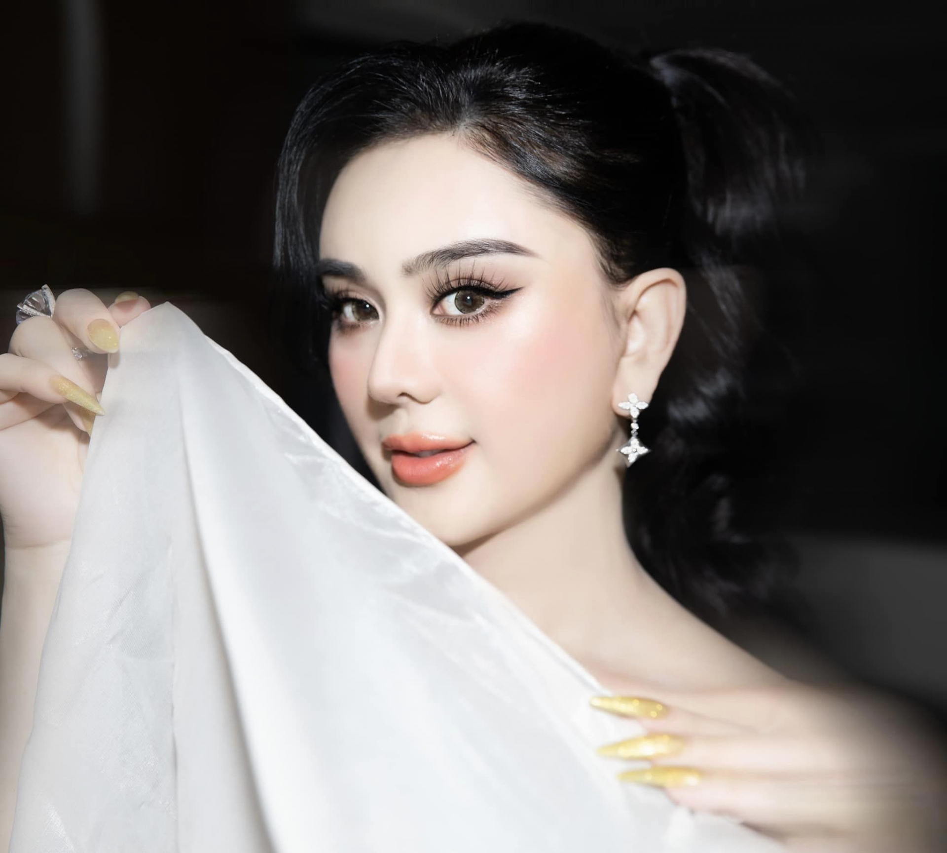 Lâm Khánh Chi kỷ niệm 5 năm ngày cưới, nhắn nhủ đặc biệt đến chồng cũ - Ảnh 1