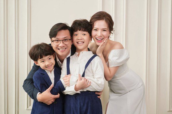 Gia đình hạnh phúc của Đan Lê. Ảnh internet