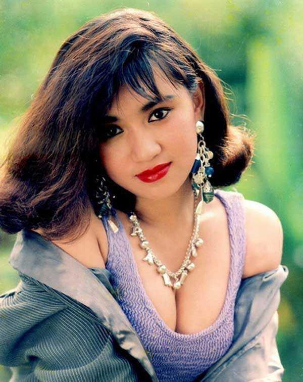 Y Phụng từng là biểu tượng nhan sắc đình đám của thập niên 90. Ảnh internet