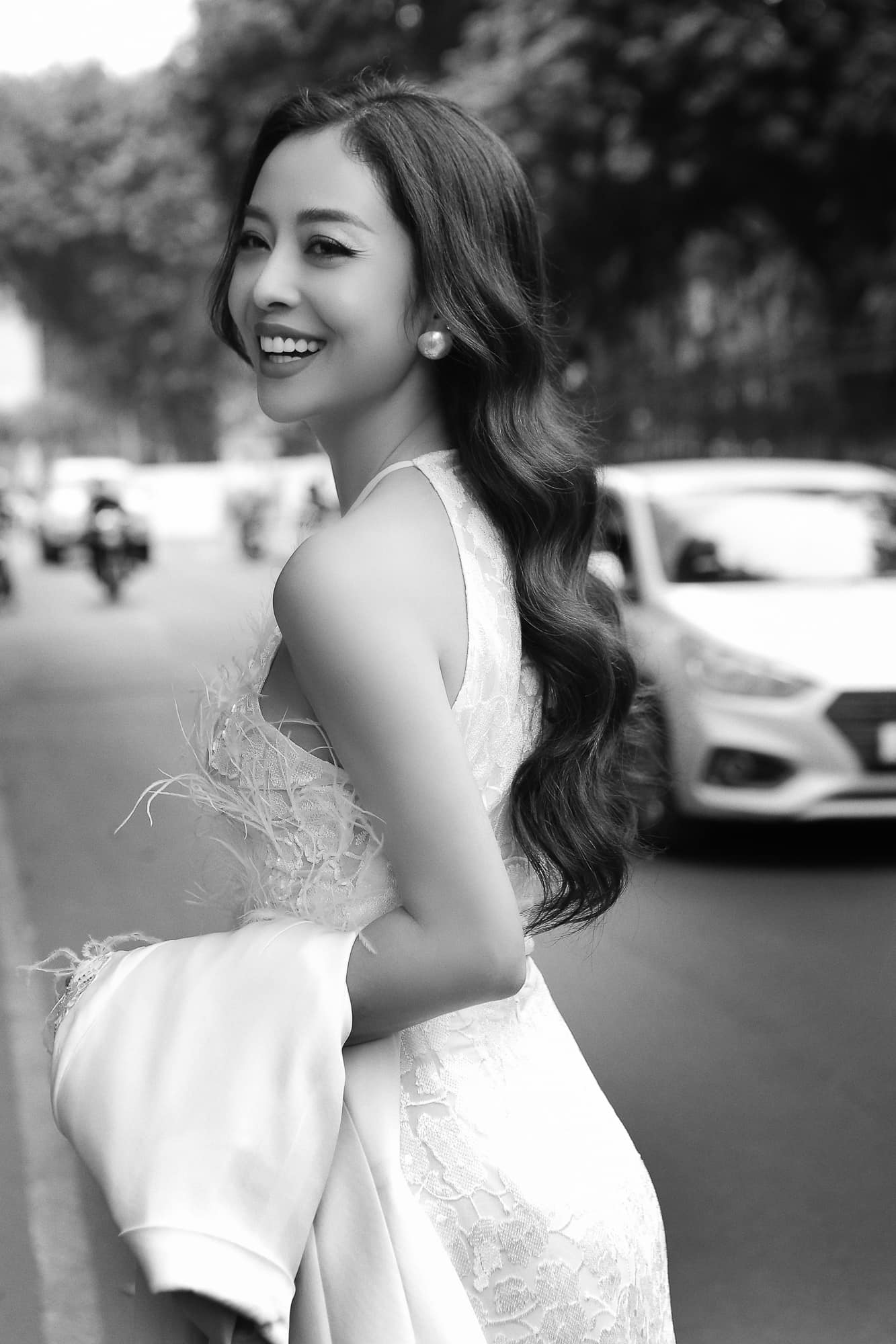 Jennifer Phạm bị chê chảnh, chính chủ lên tiếng phân trần - Ảnh 3 Jennifer Phạm bị chê chảnh, chính chủ lên tiếng phân trần - Ảnh 3