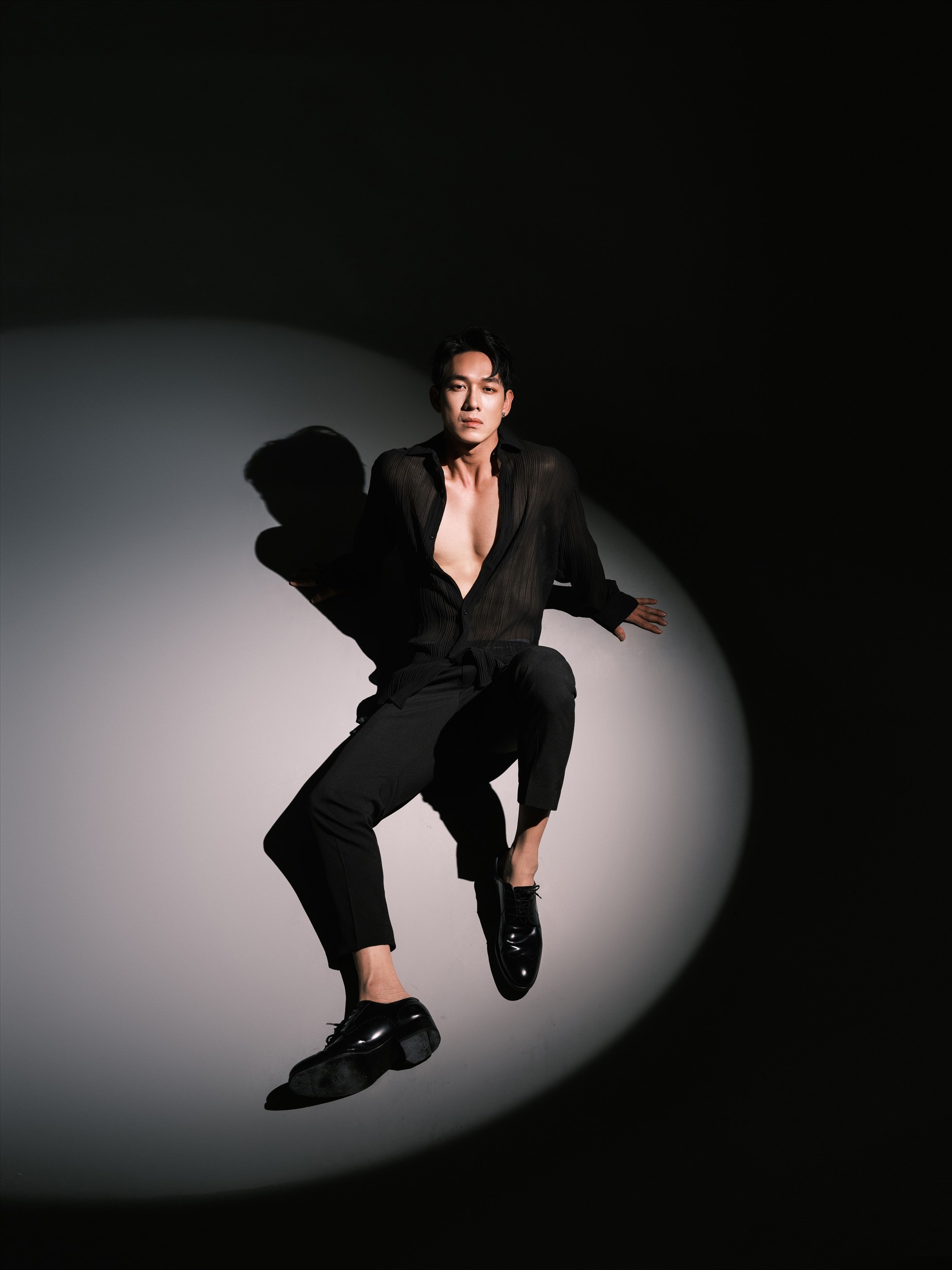 Sở hữu ngoại hình điển trai, Song Luân trở thành gương mặt vàng của nhiều bộ phim ăn khách. Ảnh internet