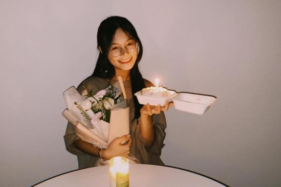Con gái MC Phan Anh giờ đã là thiếu nữ xinh đẹp. Ảnh internet Con gái MC Phan Anh giờ đã là thiếu nữ xinh đẹp. Ảnh internet