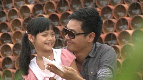 MC Phan Anh và con gái khi tham gia Bố ơi, mình đi đâu thế. Ảnh internet MC Phan Anh và con gái khi tham gia Bố ơi, mình đi đâu thế. Ảnh internet
