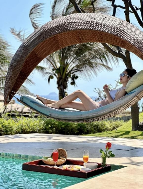 Mẹ 4 con Jennifer Phạm khoe body 'khét lẹt' khiến chị em GenZ cũng phải trầm trồ - Ảnh 1