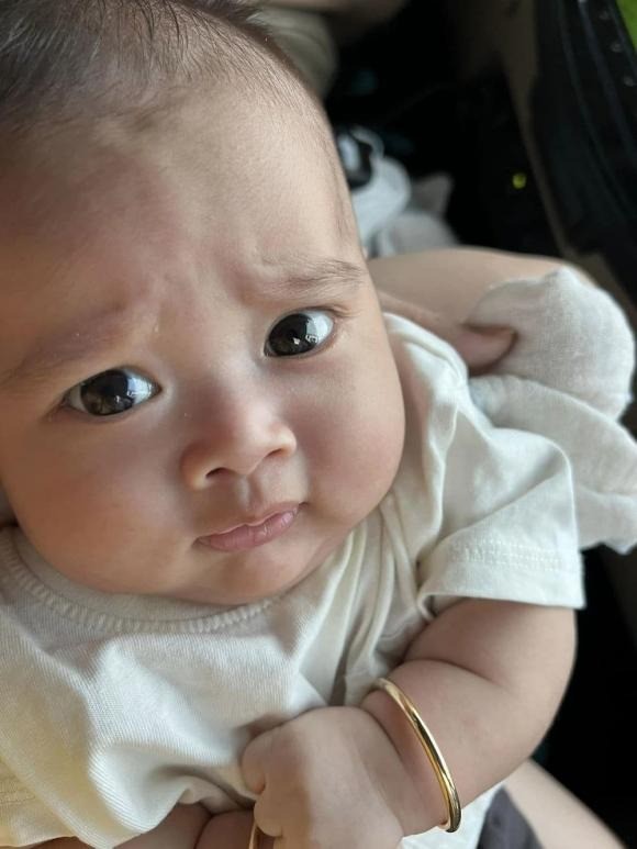 Con trai sở hữu nhiều nét giống Lê Dương Bảo Lâm. Ảnh internet