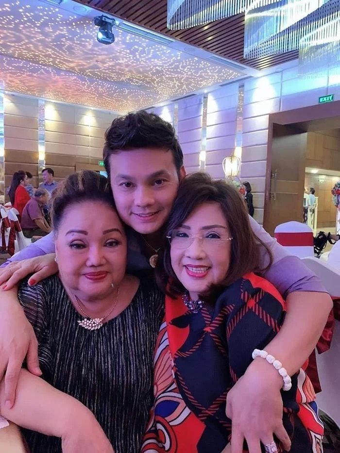 NSND Ngọc Giàu tại sự kiện của đồng nghiệp. Ảnh internet