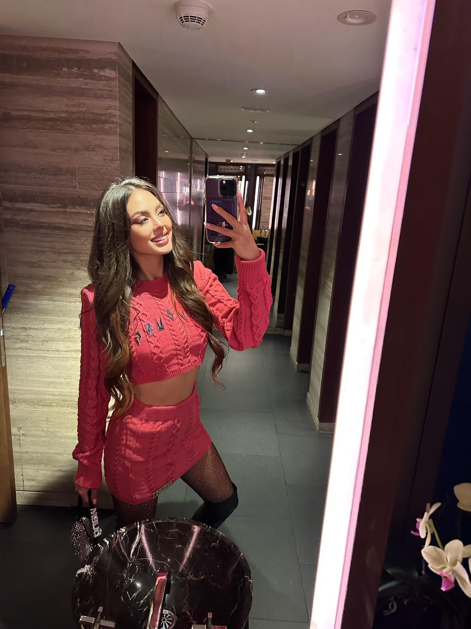 Body nuột nà của vợ Tây Bùi Tiến Dũng sau thời gian ngắn sinh con. Ảnh FBNV