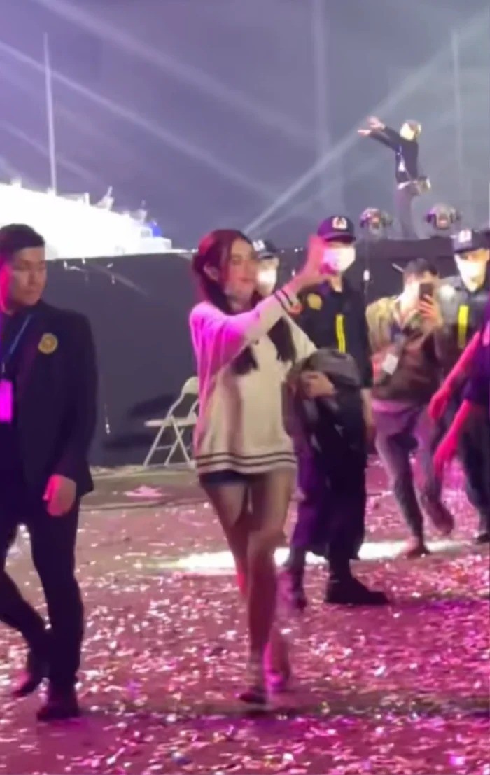 Hoa hậu Thùy Tiên nhận 'cơn mưa' lời khen vì cách hành xử đẹp dành cho khán giả - Ảnh 1