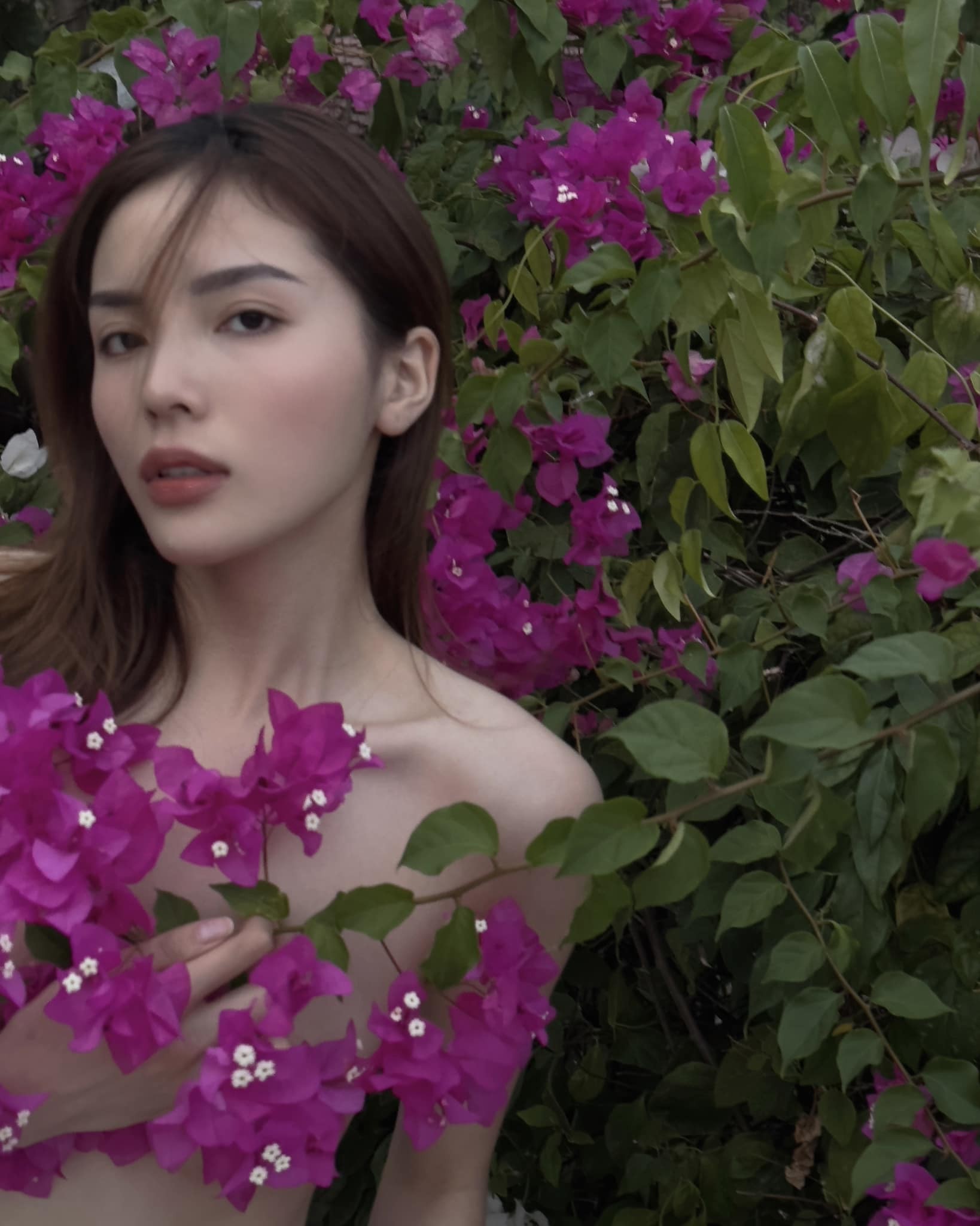 Những lần Hoa hậu Kỳ Duyên vướng thị phi vì trang phục hở trên ngắn dưới - Ảnh 1