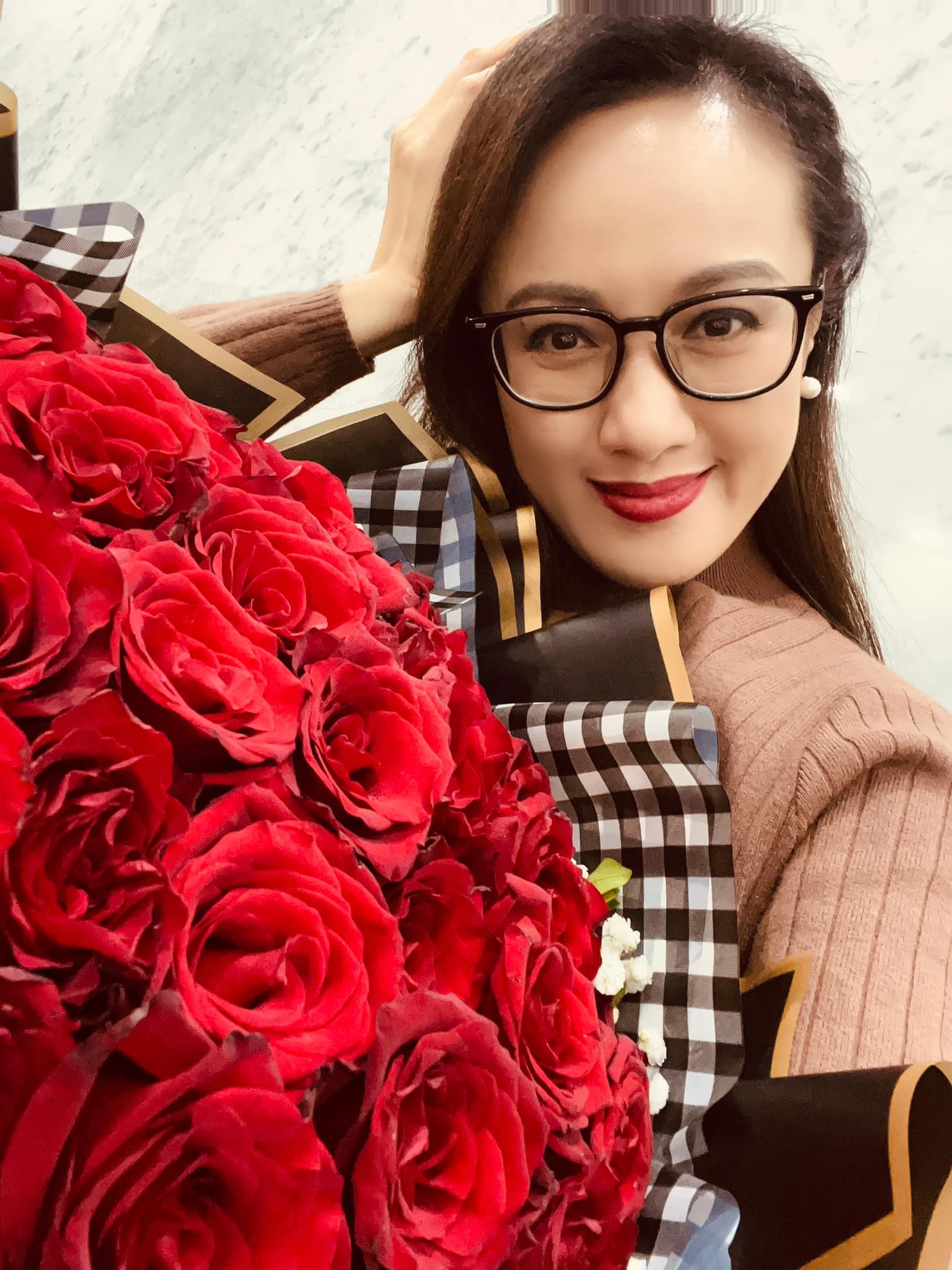 BTV Hoài Anh ngày càng 'lão hóa ngược', nhan sắc tuổi U50 khiến CDM khen hết lời 1 BTV Hoài Anh ngày càng 'lão hóa ngược', nhan sắc tuổi U50 khiến CDM khen hết lời 1