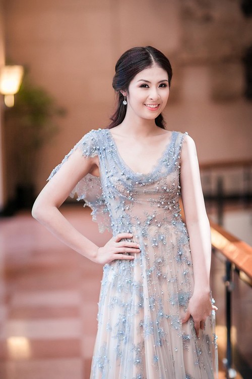 Sau 3 tháng đám cưới, Ngọc Hân tự phơi bày 'góc khuất' hôn nhân với chồng kín tiếng 3 Sau 3 tháng đám cưới, Ngọc Hân tự phơi bày 'góc khuất' hôn nhân với chồng kín tiếng 3