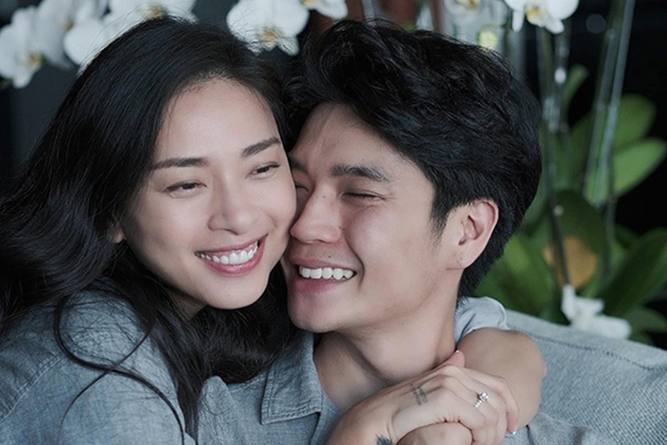 Ngô Thanh Vân hạnh phúc bên chồng trẻ. Ảnh internet