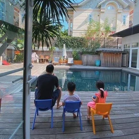 'Đột nhập' bên trong biệt thự dát vàng của nhà Hà Tăng, cuộc sống vạn người mơ 2 'Đột nhập' bên trong biệt thự dát vàng của nhà Hà Tăng, cuộc sống vạn người mơ 2