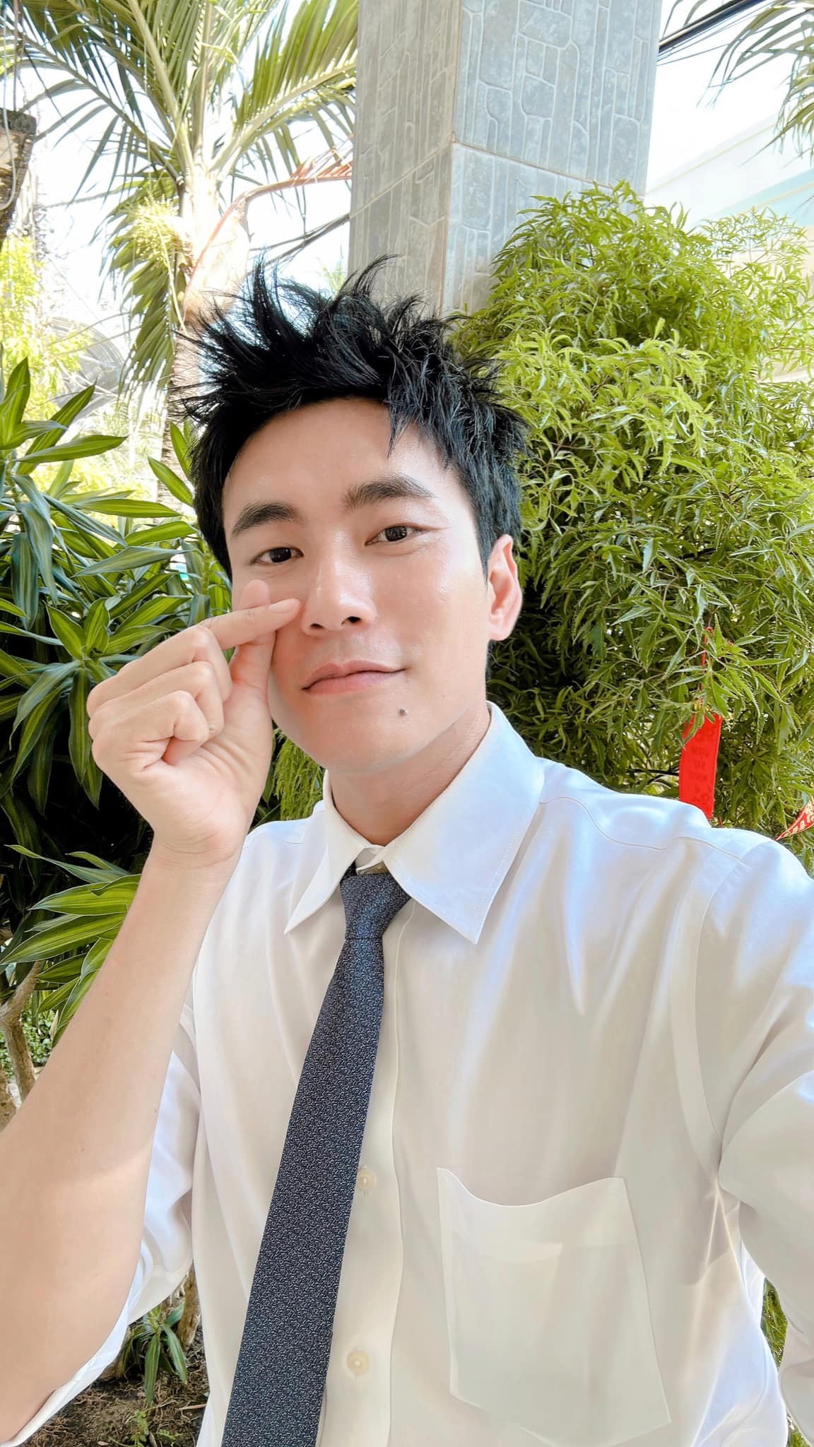 Không thể nhận ra Kiều Minh Tuấn trong diện mạo mới, visual ngày càng chất hậu chia tay Cát Phượng - Ảnh 1