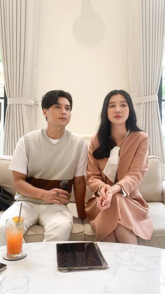 Bạn gái Hồ Quang Hiếu nhìn già hơn tuổi qua loạt ảnh từ camera thường - Ảnh 1 Bạn gái Hồ Quang Hiếu nhìn già hơn tuổi qua loạt ảnh từ camera thường - Ảnh 1