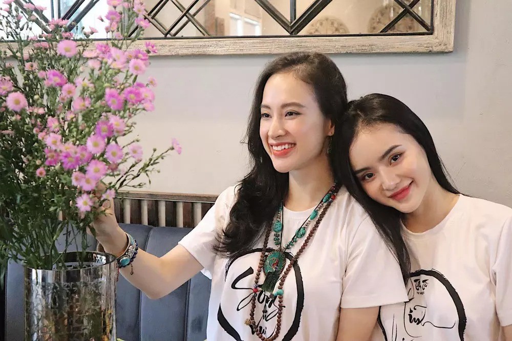 Xuất hiện bên chị, em gái Angela Phương Trinh chiếm spotlight sau nhiều năm rời showbiz ở ẩn - Ảnh 3
