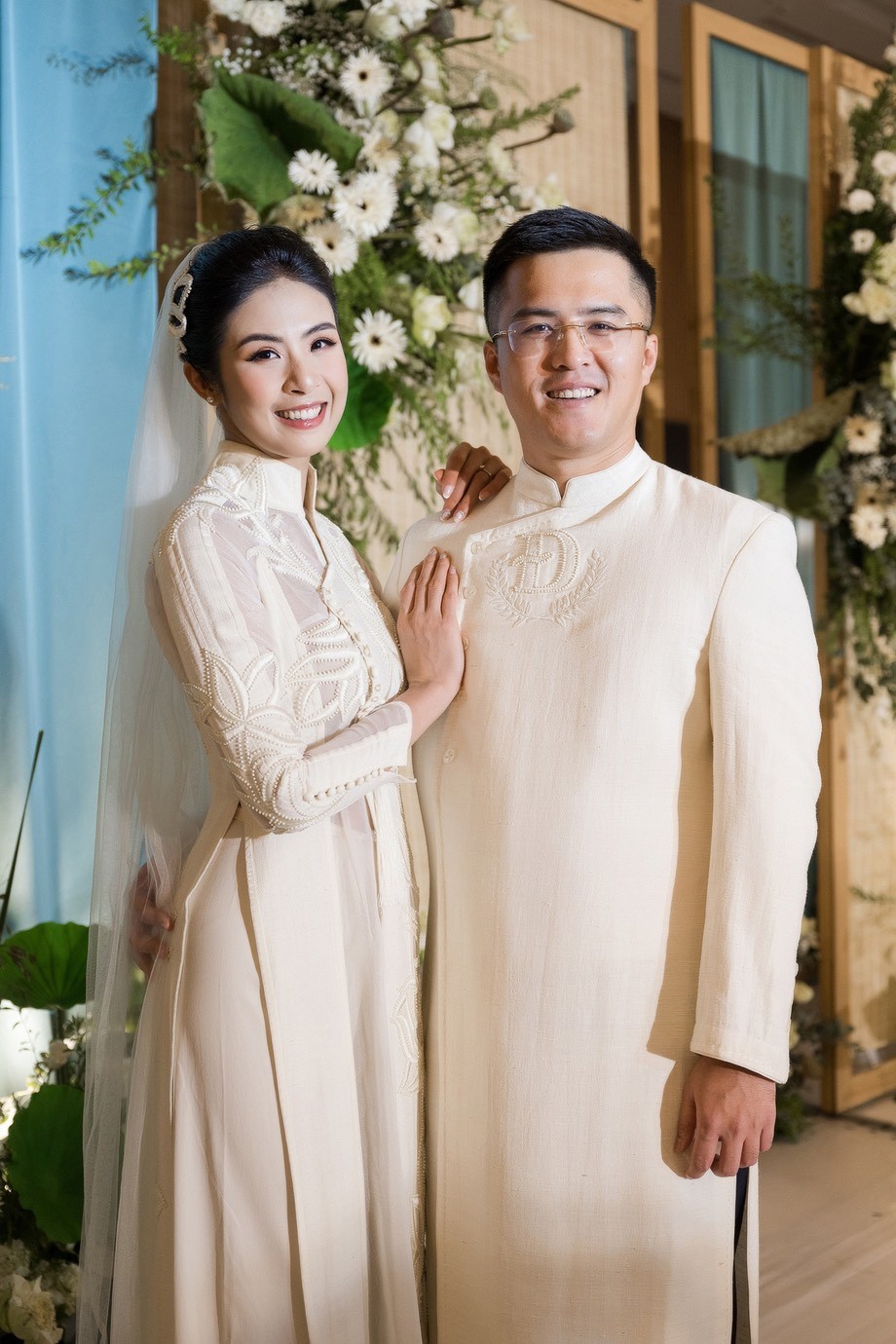 Đỗ Mỹ Linh và Ngọc Hân lộ rõ dấu hiệu mang thai, nhan sắc bất phân thắng bại khi chung khung hình 3 Đỗ Mỹ Linh và Ngọc Hân lộ rõ dấu hiệu mang thai, nhan sắc bất phân thắng bại khi chung khung hình 3