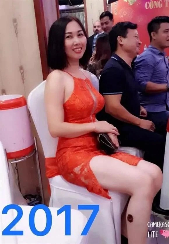 Nhan sắc mặn mà, đẹp hoàn hảo của mẹ Hoa hậu Thùy Tiên 5 Nhan sắc mặn mà, đẹp hoàn hảo của mẹ Hoa hậu Thùy Tiên 5