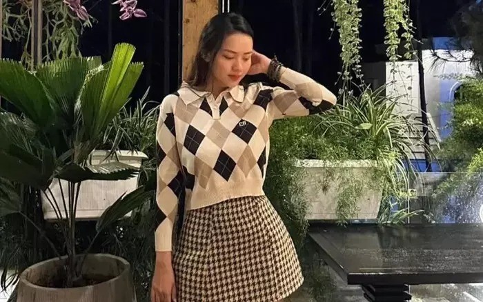 Phan Như Thảo hóa nữ sinh trẻ trung, nhan sắc thăng hạng hậu giảm cân ngoạn mục không thể ngờ 1 Phan Như Thảo hóa nữ sinh trẻ trung, nhan sắc thăng hạng hậu giảm cân ngoạn mục không thể ngờ 1