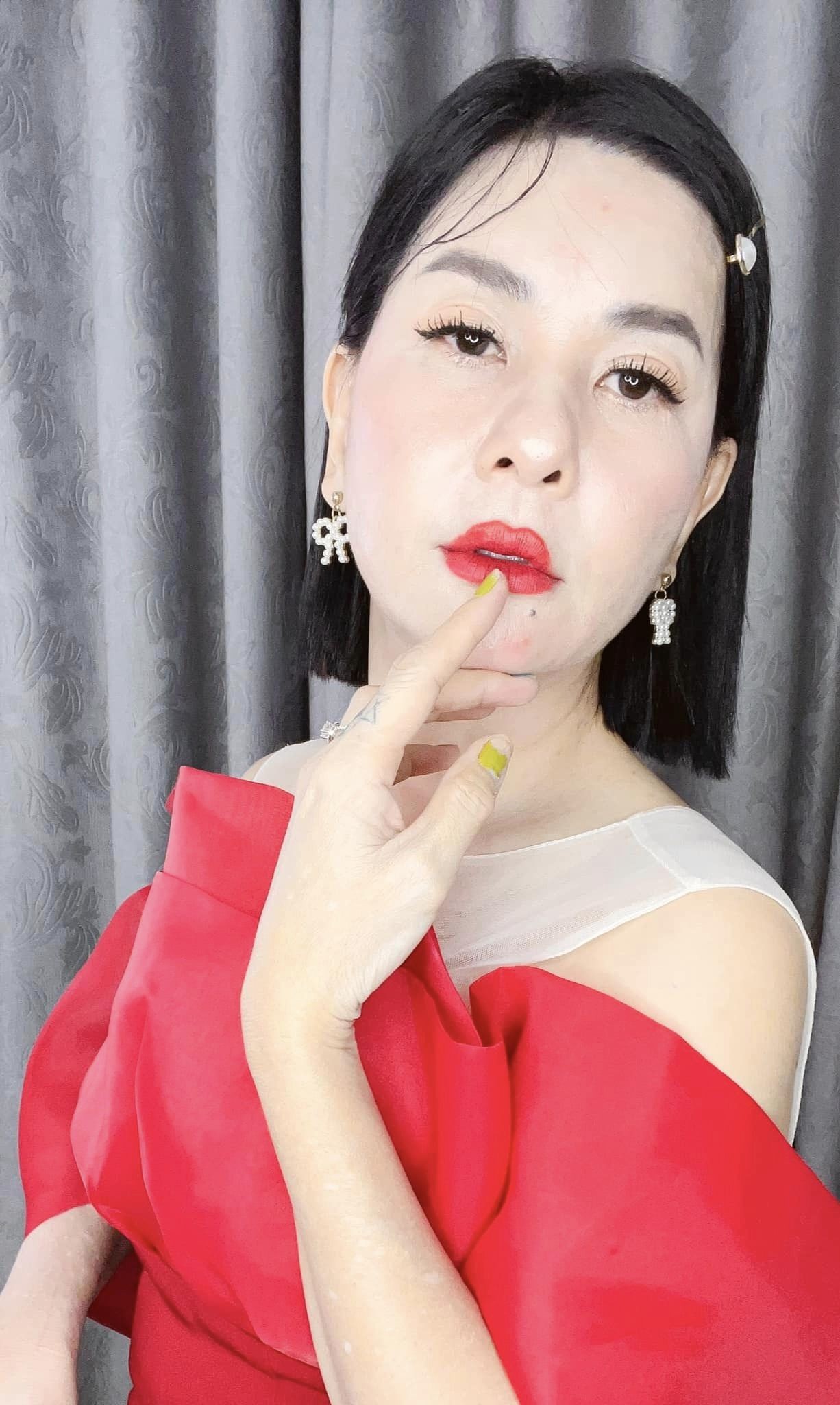 Cát Phượng công khai 'sửa mặt': Nhìn vào ảnh ai cũng ngỡ ngàng - Ảnh 2