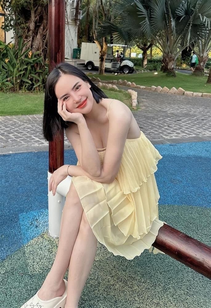 Chị Ông Địa - bạn thân Ngọc Trinh vung tiền tỷ trùng tu toàn bộ 'giao diện': Nhan sắc mới khiến ai nấy tròn mắt - Ảnh 1