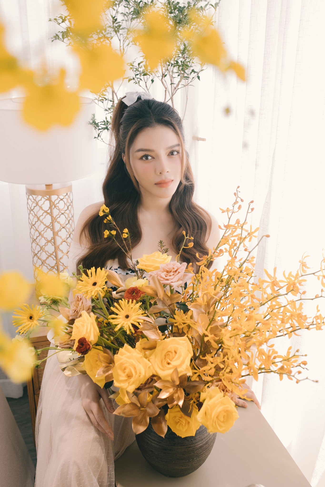 'Bà trùm' kim cương Lý Nhã Kỳ khiến CDM xuýt xoa trước nhan sắc lão hóa ngược - Ảnh 1