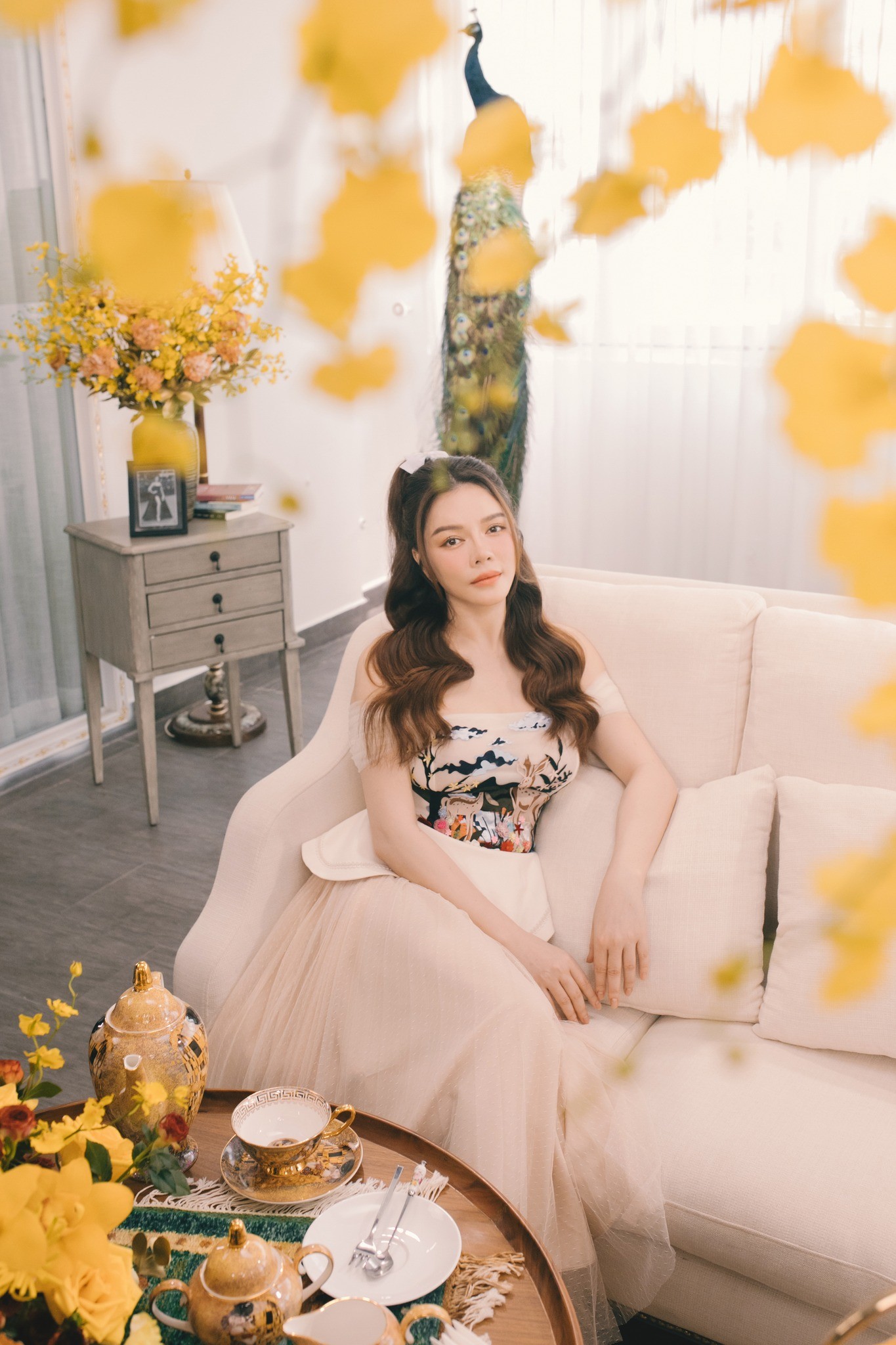 'Bà trùm' kim cương Lý Nhã Kỳ khiến CDM xuýt xoa trước nhan sắc lão hóa ngược - Ảnh 3