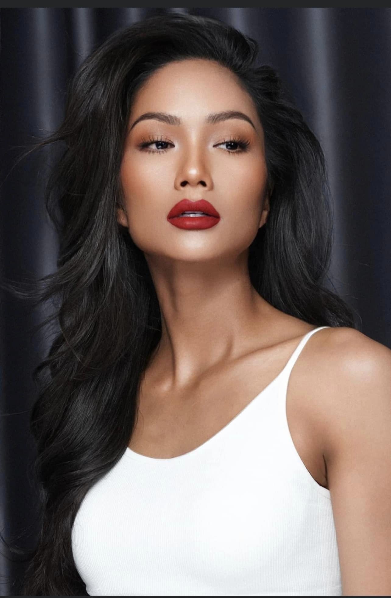 CDM ngỡ ngàng trước hình ảnh già nua của H'Hen Niê - Ảnh 2