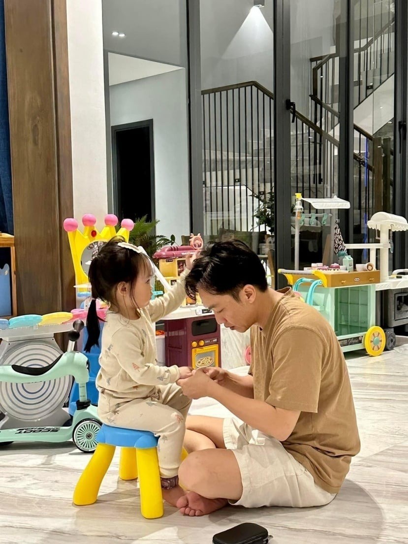 Dù còn nhỏ, ái nữ nhà Cường đô la đã sở hữu 'khối tài sản' đáng mơ ước - Ảnh 1