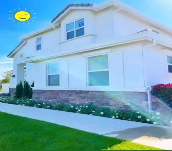Phạm Hương khéo khoe căn biệt thự triệu đô, không gian sống 'vạn người mơ' - Ảnh 1 Phạm Hương khéo khoe căn biệt thự triệu đô, không gian sống 'vạn người mơ' - Ảnh 1