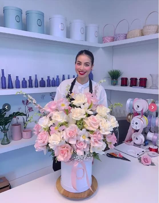 Phạm Hương khéo khoe căn biệt thự triệu đô, không gian sống 'vạn người mơ' - Ảnh 3 Phạm Hương khéo khoe căn biệt thự triệu đô, không gian sống 'vạn người mơ' - Ảnh 3