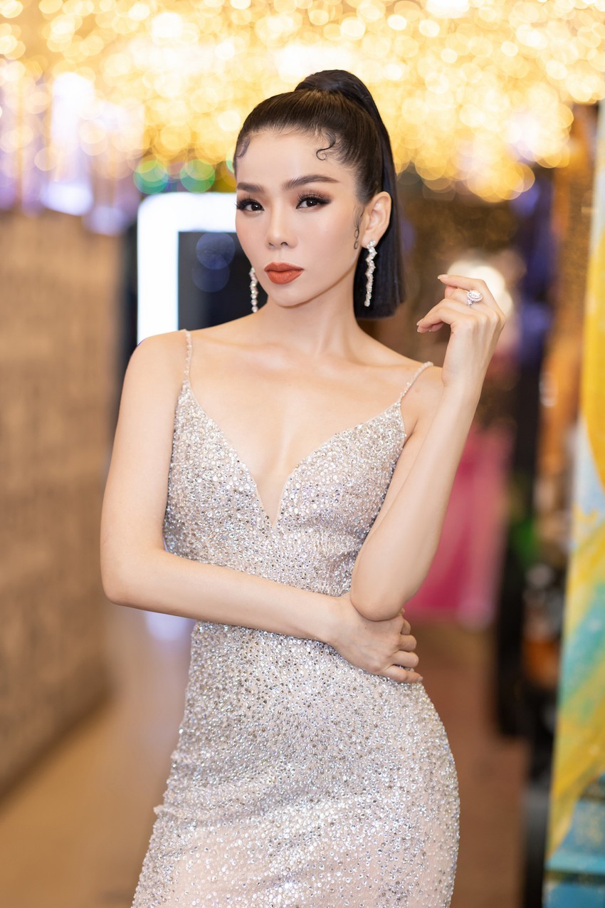 Nhan sắc ngày càng thăng hạng của Lệ Quyên. Ảnh internet