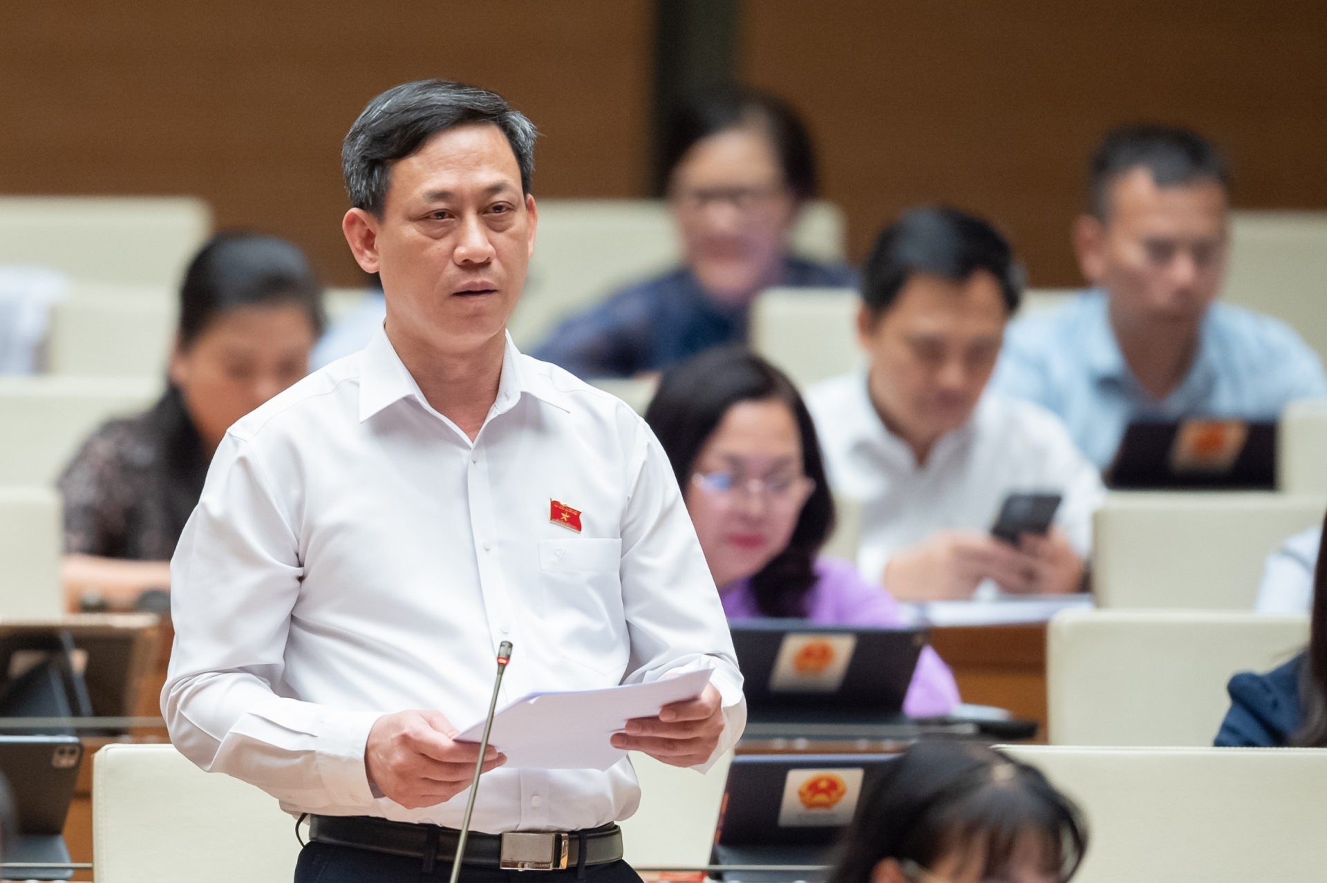 Đại biểu Mai Văn Hải cho rằng cần tăng cường giám sát trách nhiệm người đứng đầu. Đại biểu Mai Văn Hải cho rằng cần tăng cường giám sát trách nhiệm người đứng đầu.