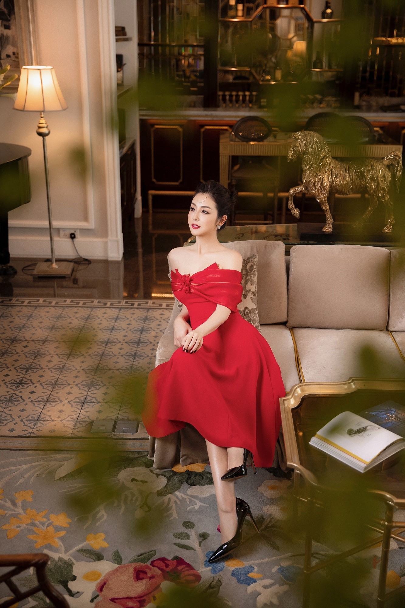 Jennifer Phạm khoe nhan sắc tựa nữ thần khiến ai nấy xuýt xoa - Ảnh 1 Jennifer Phạm khoe nhan sắc tựa nữ thần khiến ai nấy xuýt xoa - Ảnh 1