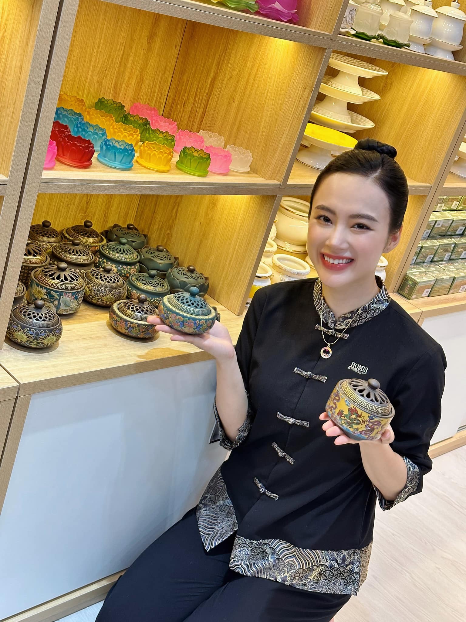 Angela Phương Trinh gây say đắm với loạt khoảnh khắc đời thường - Ảnh 3