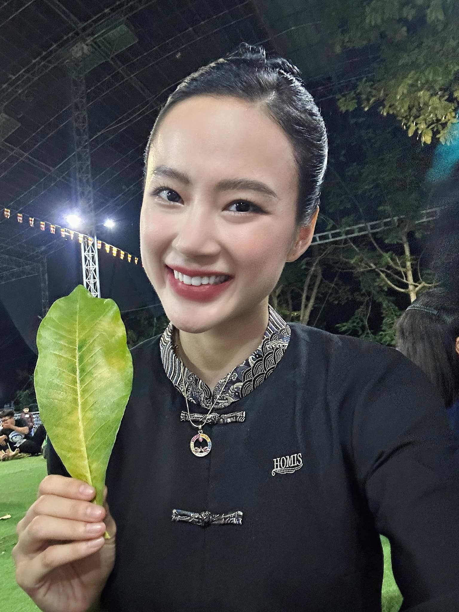 Angela Phương Trinh gây say đắm với loạt khoảnh khắc đời thường - Ảnh 4